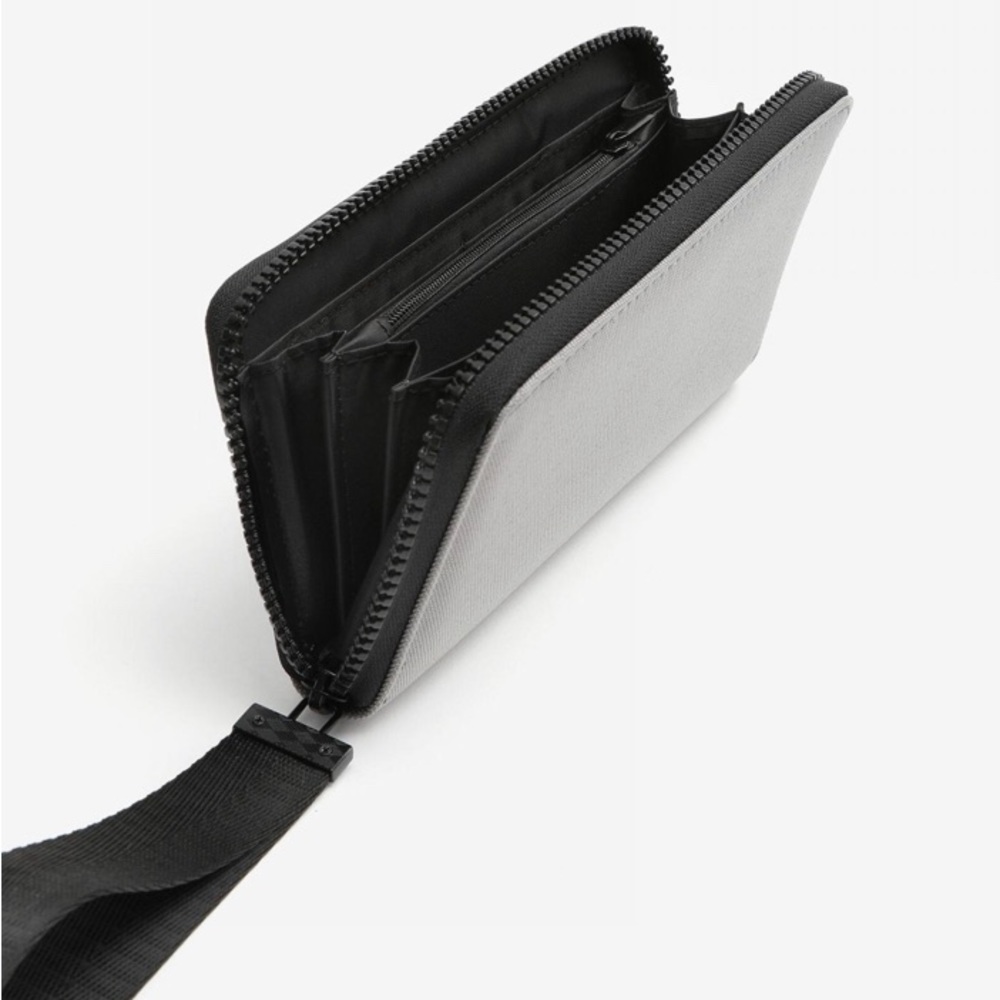 Eco-Conscious Wallet - Picture 2 of 2